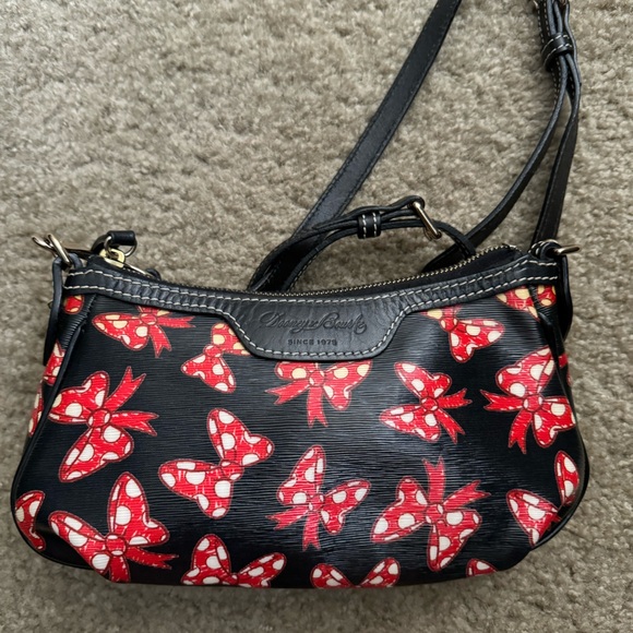 Minnie Bows Vinyl Dooney and Bourke Authentic Disney Parks CB Purse - Picture 1 of 6